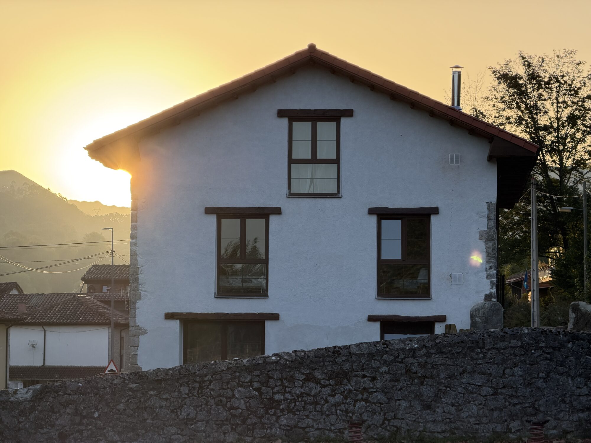 Amanecer en la casona
